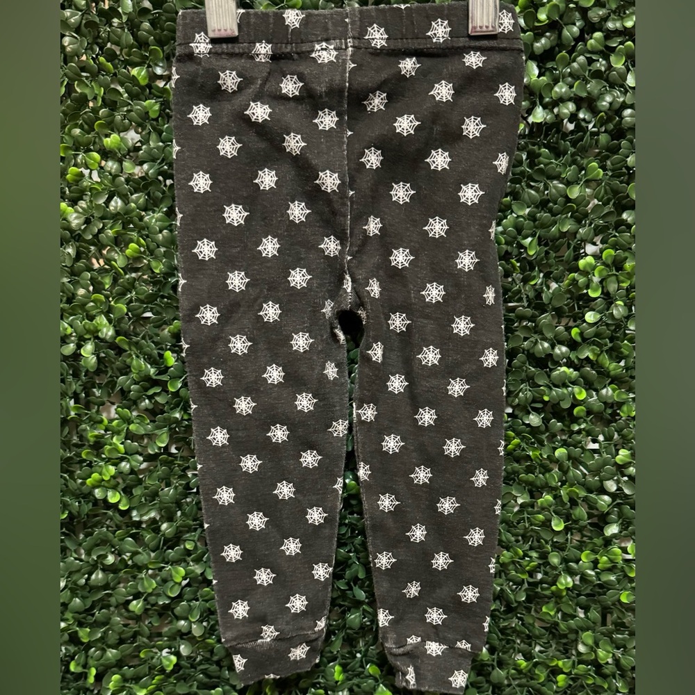 🔥5/$25🔥CHICK PEA SPIDER WEB/HALLOWEEN THEMED 12MO PAJAMA PANTS BOY/GIRL - Picture 2 of 8